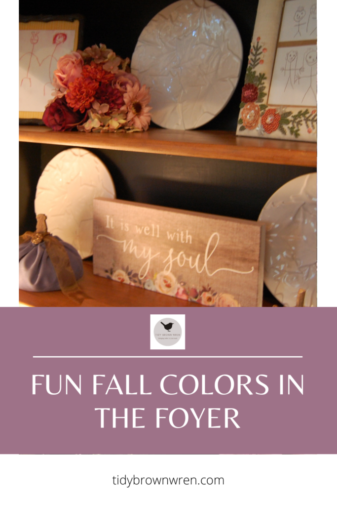 Fun Fall colors in the foyer/tidybrownwren.com